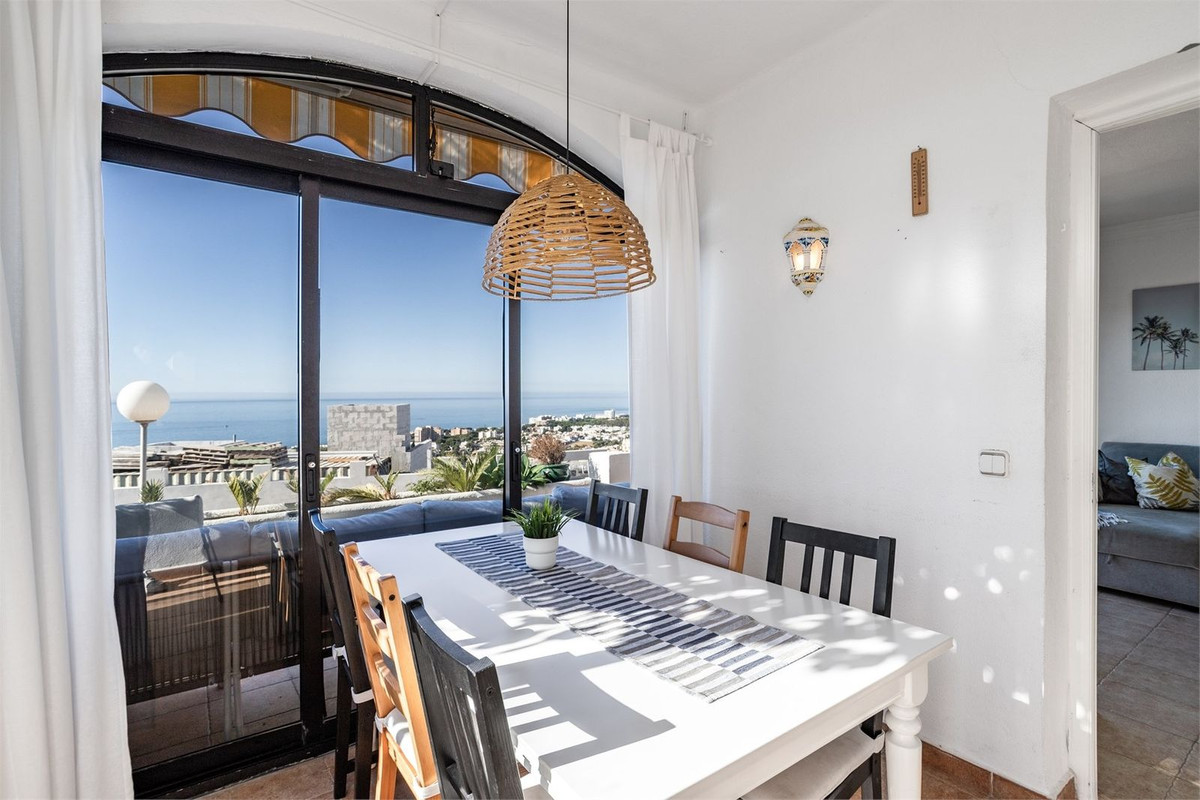 d1deb7ad759bf11bef89ed450b71f647 - 5