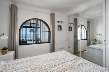 d1deb7ad759bf11bef89ed450b71f647 - 7