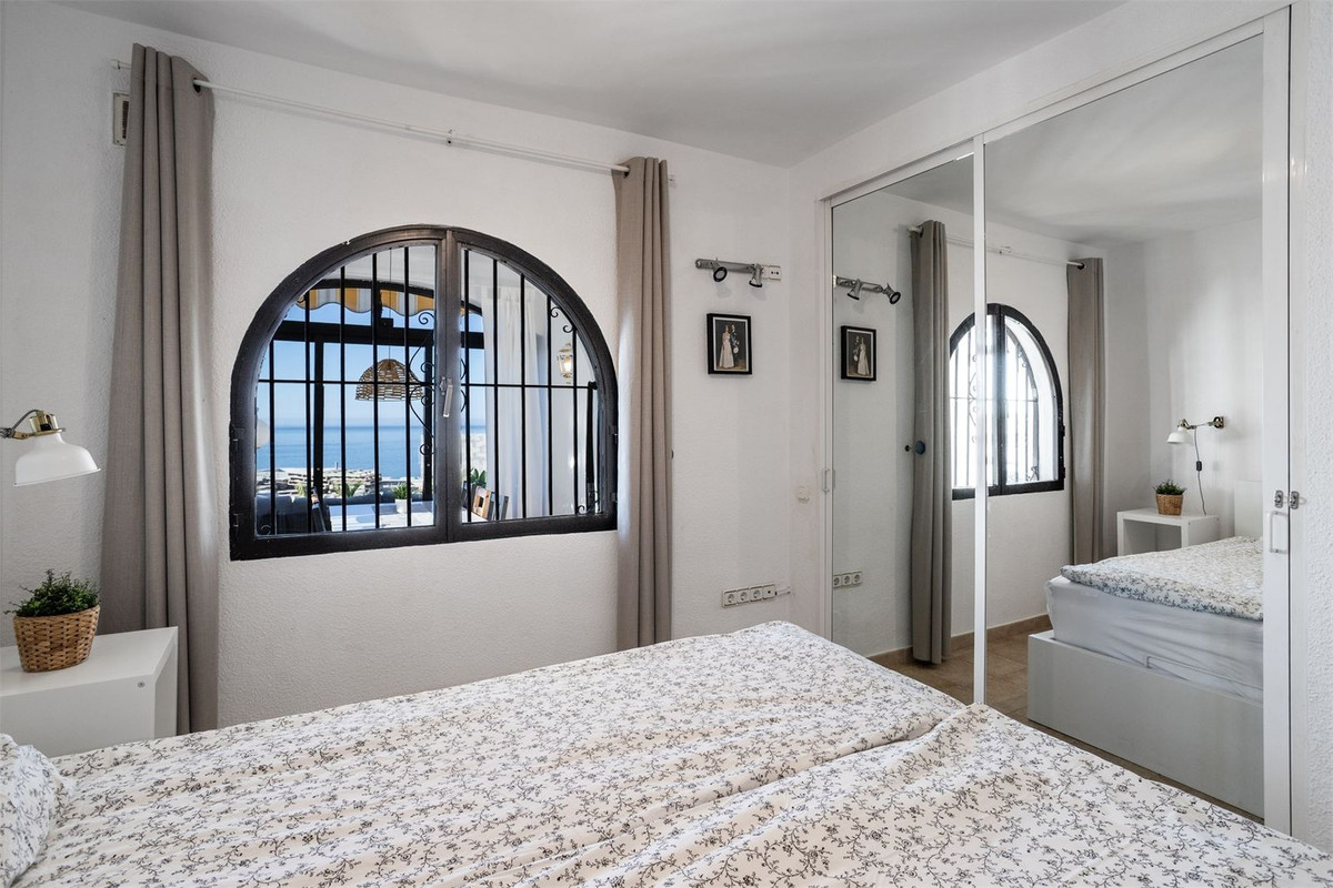 d1deb7ad759bf11bef89ed450b71f647 - 7