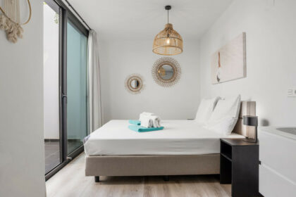 d2160e2d231f2141bf03bfc30dfc603c - 11