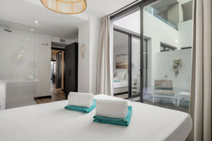 d2160e2d231f2141bf03bfc30dfc603c - 15