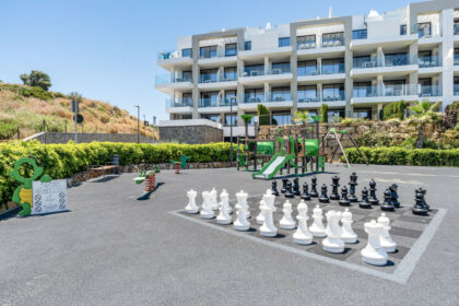 d2160e2d231f2141bf03bfc30dfc603c - 23