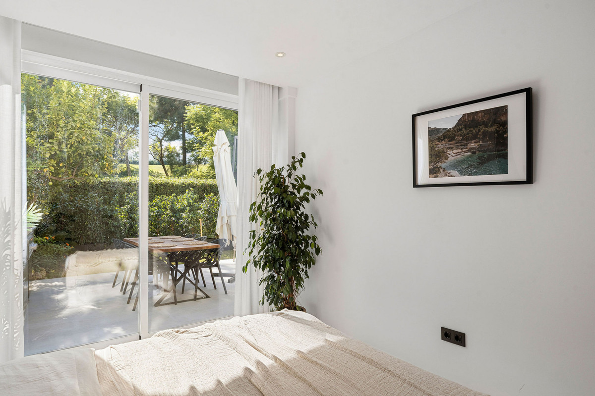 d23d9f6967cb2a5612636b0a3aef3d38 - 12