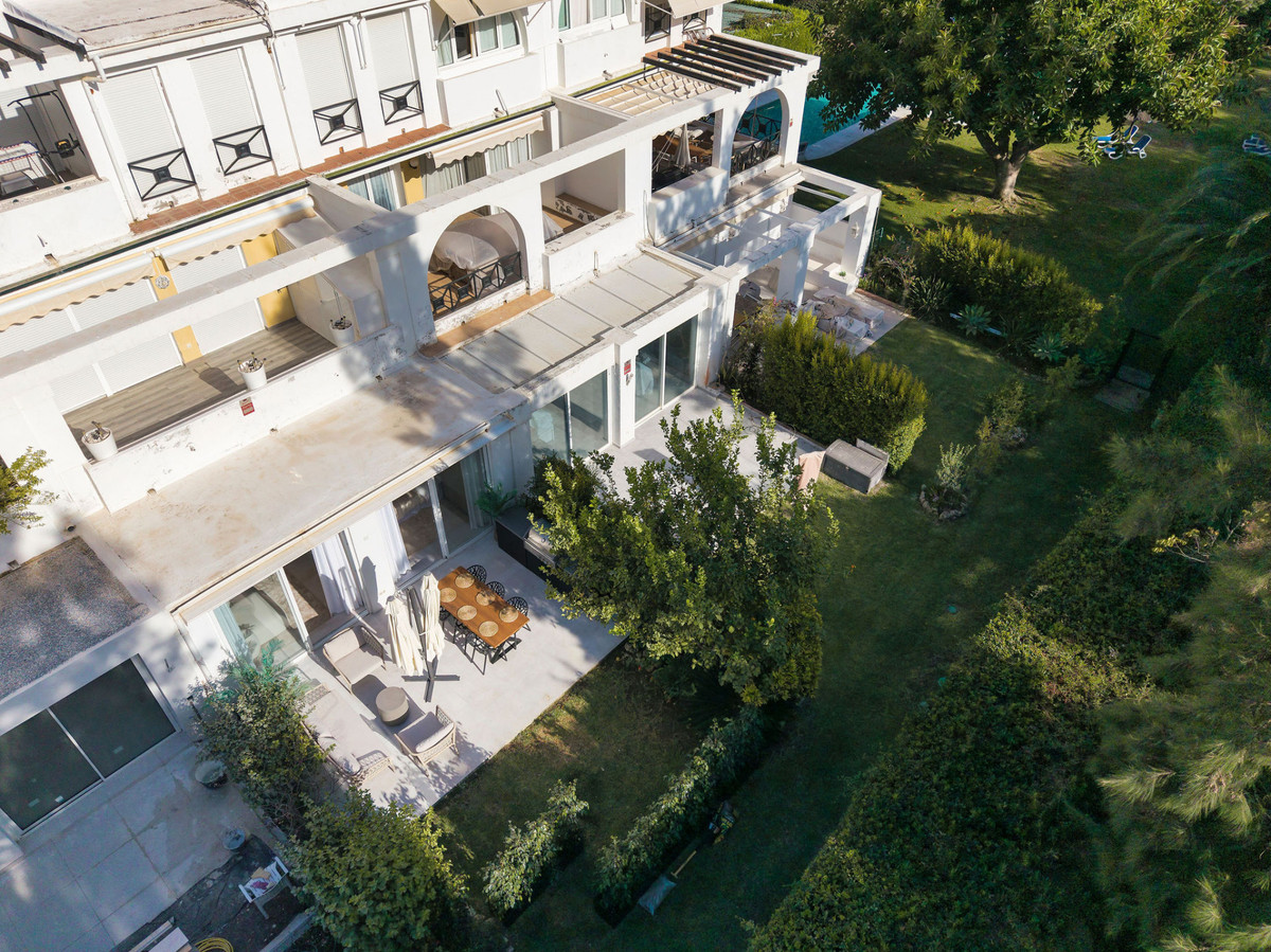 d23d9f6967cb2a5612636b0a3aef3d38 - 24