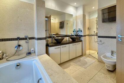 d2b2fe4e7d1060ccd406a0dcce4d4a56 - 24