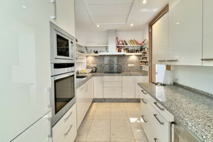 d2b2fe4e7d1060ccd406a0dcce4d4a56 - 3