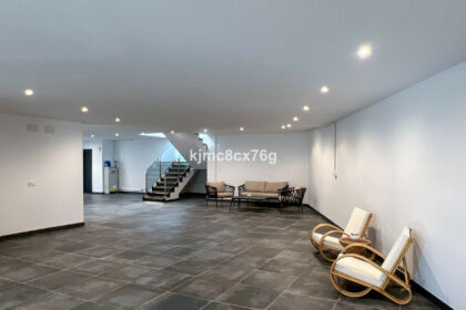 d31c3667a61dd32d4d3bb7002940a8b2 - 25