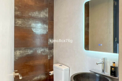 d31c3667a61dd32d4d3bb7002940a8b2 - 27