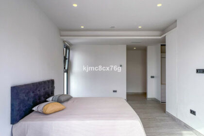 d31c3667a61dd32d4d3bb7002940a8b2 - 34