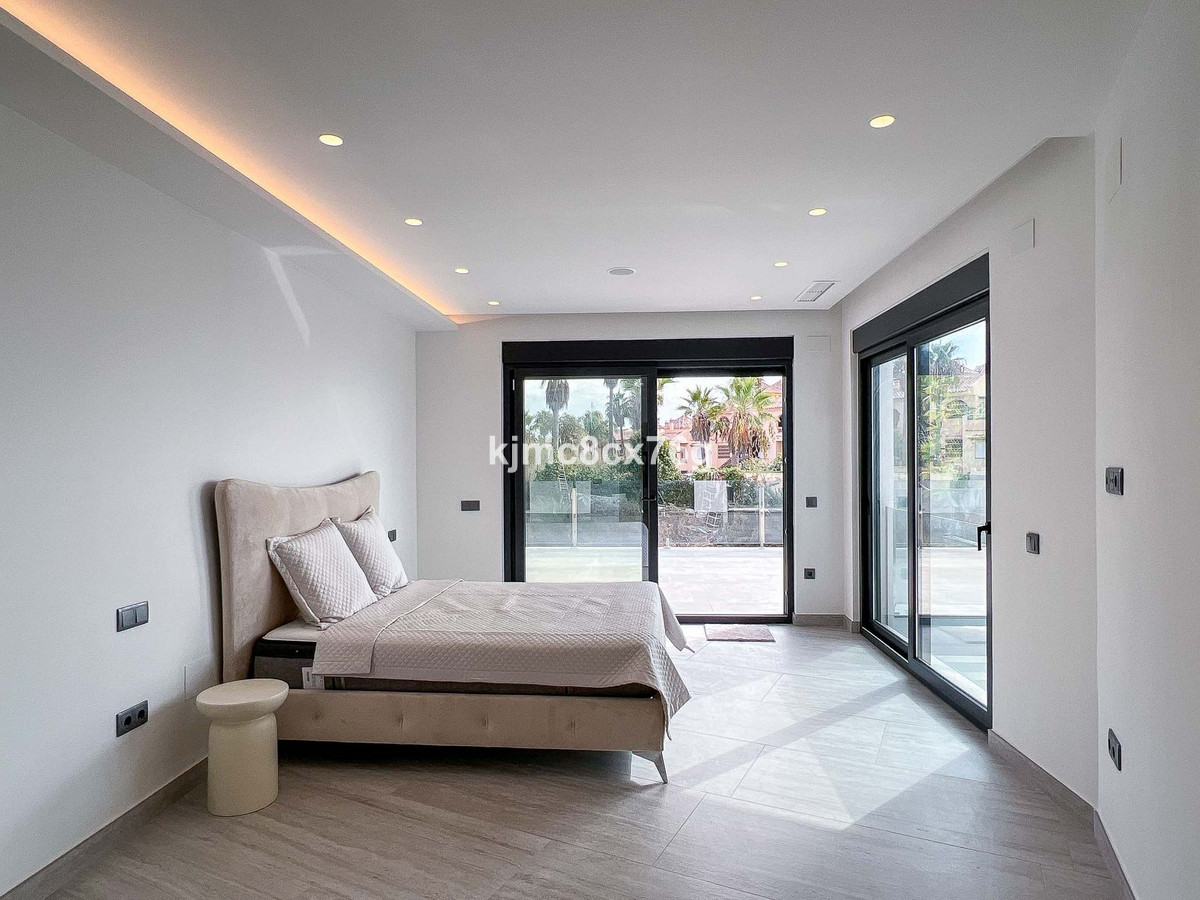 d31c3667a61dd32d4d3bb7002940a8b2 - 38