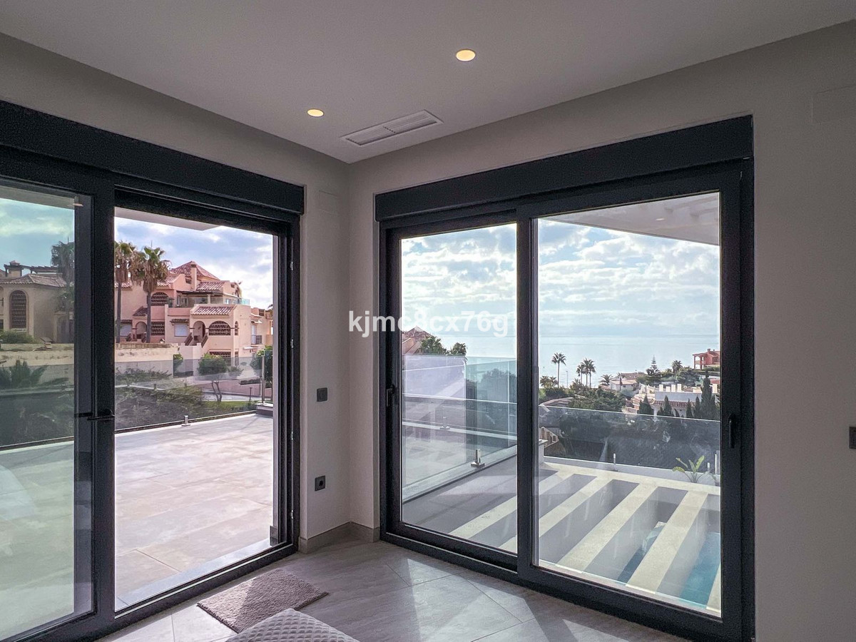 d31c3667a61dd32d4d3bb7002940a8b2 - 39