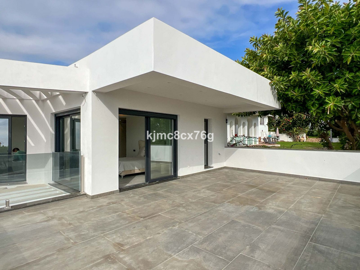 d31c3667a61dd32d4d3bb7002940a8b2 - 41