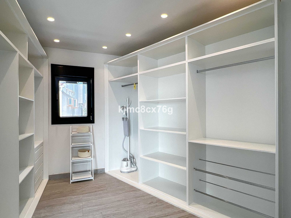 d31c3667a61dd32d4d3bb7002940a8b2 - 42