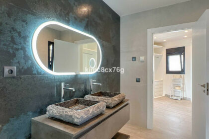 d31c3667a61dd32d4d3bb7002940a8b2 - 44