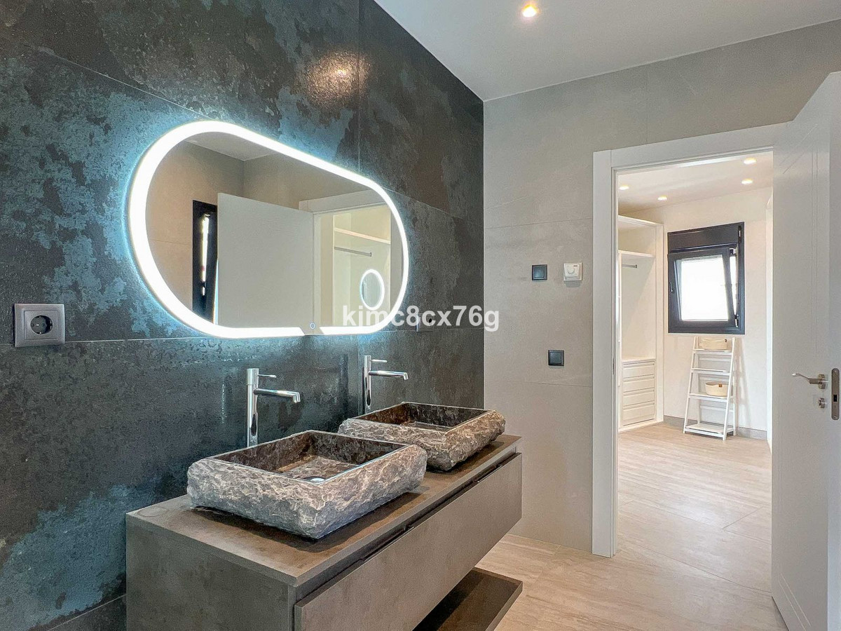 d31c3667a61dd32d4d3bb7002940a8b2 - 44