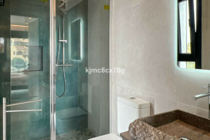 d31c3667a61dd32d4d3bb7002940a8b2 - 51