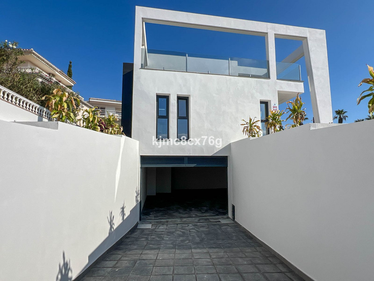 d31c3667a61dd32d4d3bb7002940a8b2 - 56