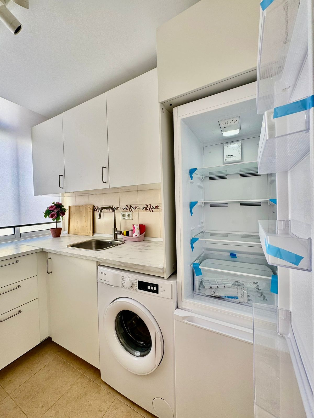 d38e542accd74e9150dbb8a168aed87a - 14