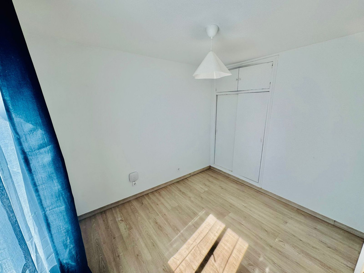 d38e542accd74e9150dbb8a168aed87a - 23