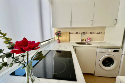 d38e542accd74e9150dbb8a168aed87a - 28