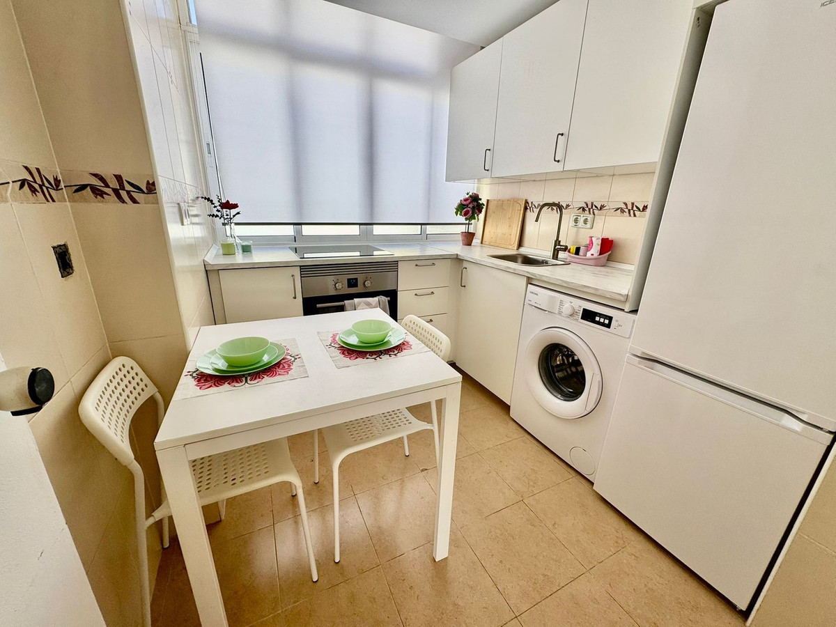 d38e542accd74e9150dbb8a168aed87a - 30