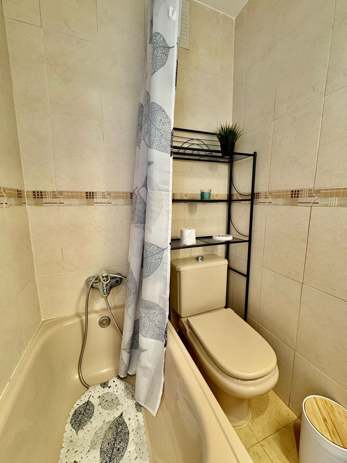 d38e542accd74e9150dbb8a168aed87a - 31