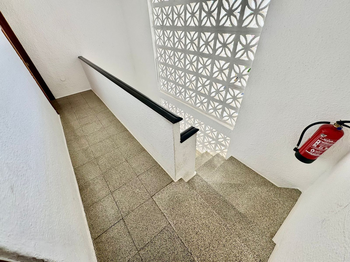 d38e542accd74e9150dbb8a168aed87a - 4