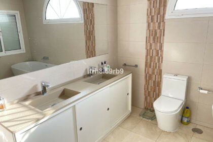 d39f33f2bca05ee2b2f1f0dc8a14b86b - 13