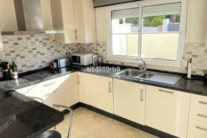 d39f33f2bca05ee2b2f1f0dc8a14b86b - 6