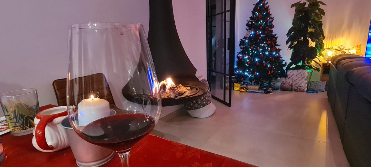 d4096f077df7b401847cc30da14a5e12 - 10