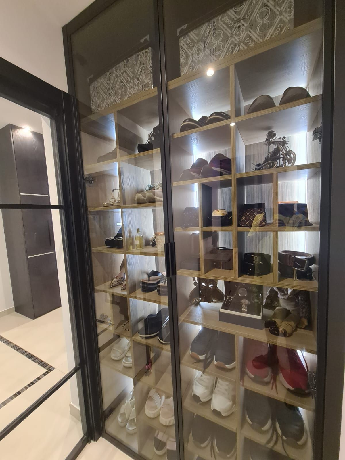 d4096f077df7b401847cc30da14a5e12 - 21