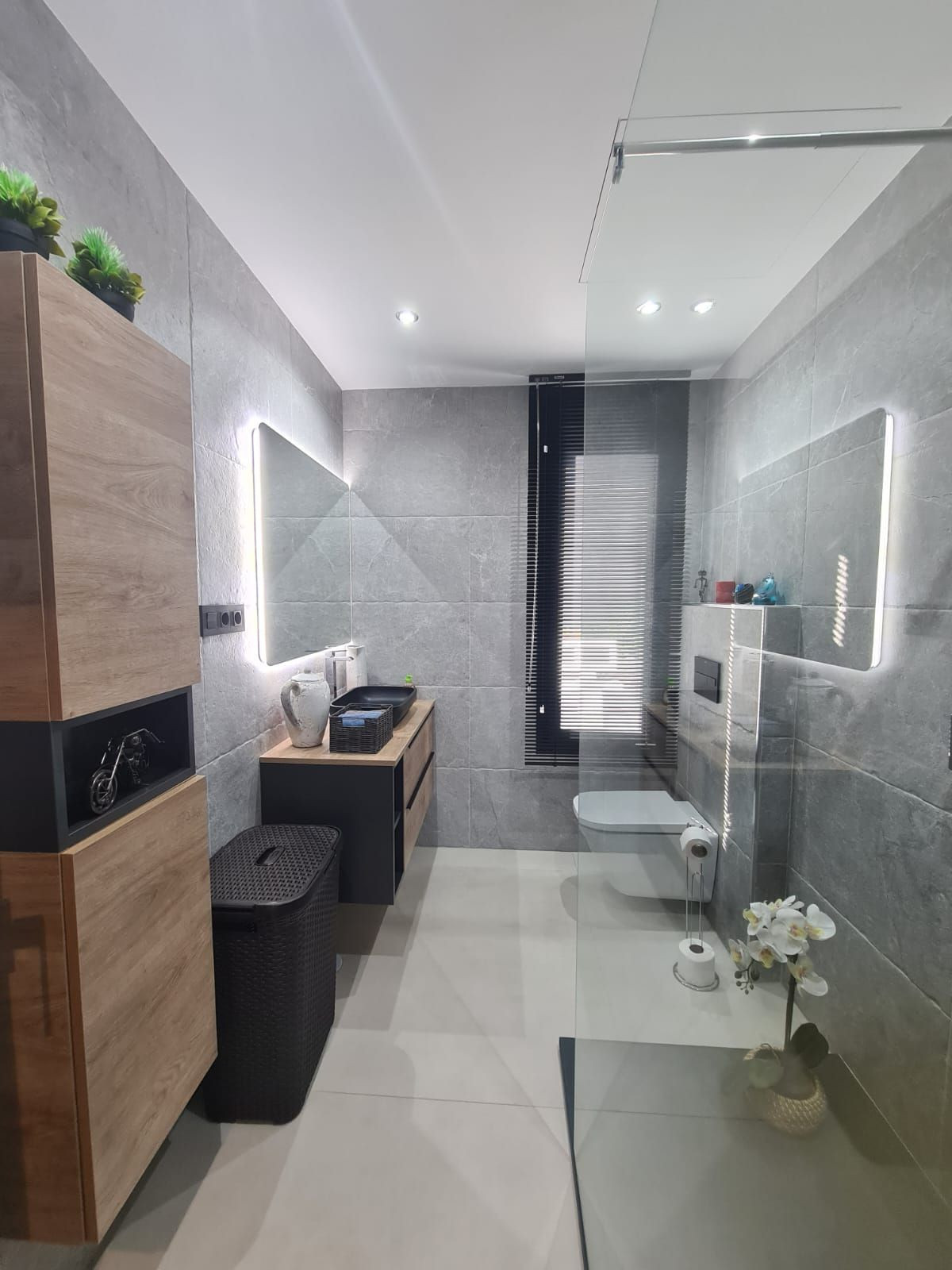 d4096f077df7b401847cc30da14a5e12 - 28