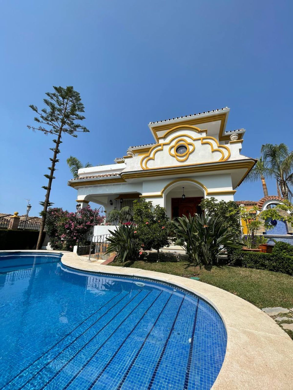 d45dd1c6bd72b92aa470bdaf10a52021 - 2