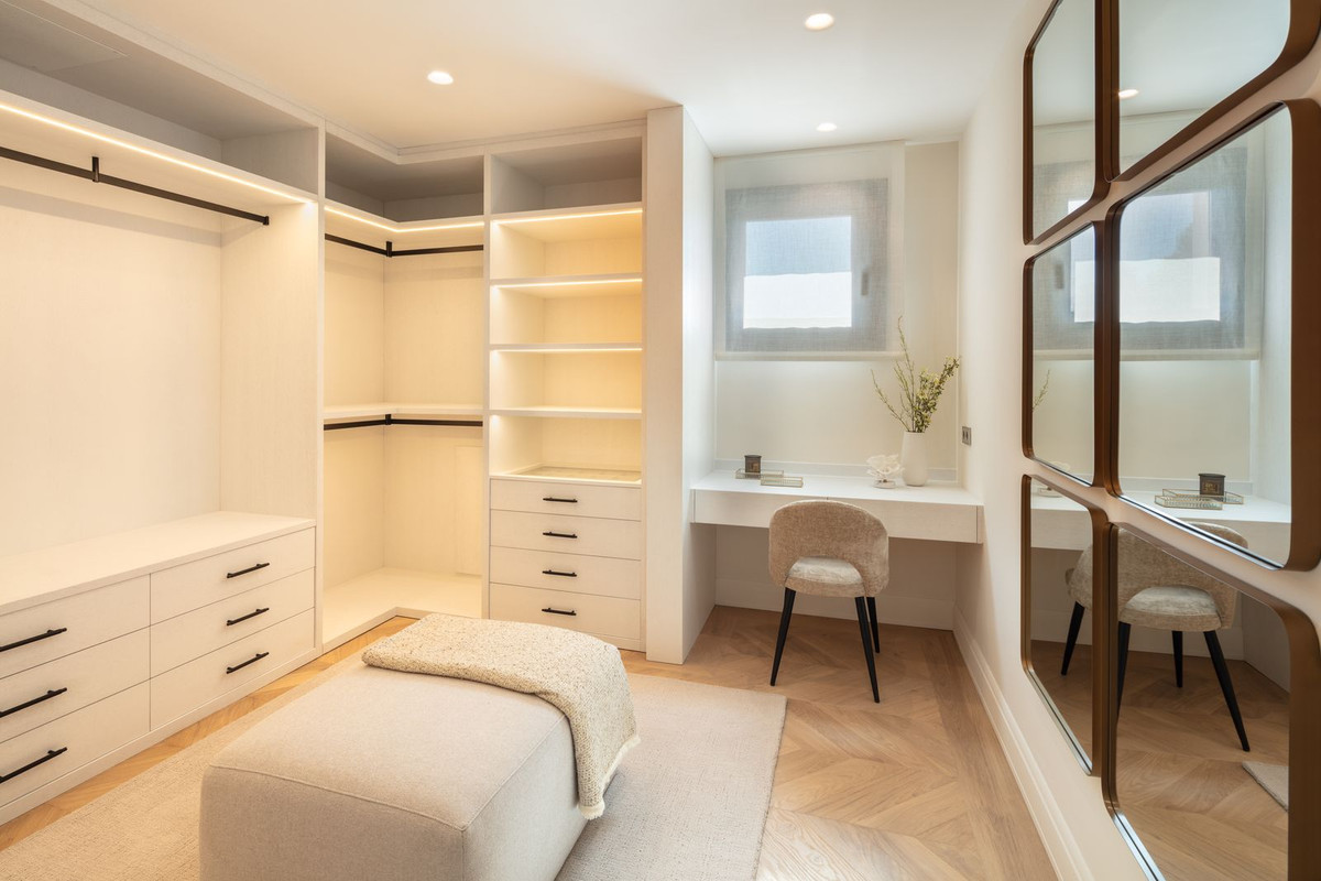 d470ee0b25afeea4d437424a451bde65 - 19