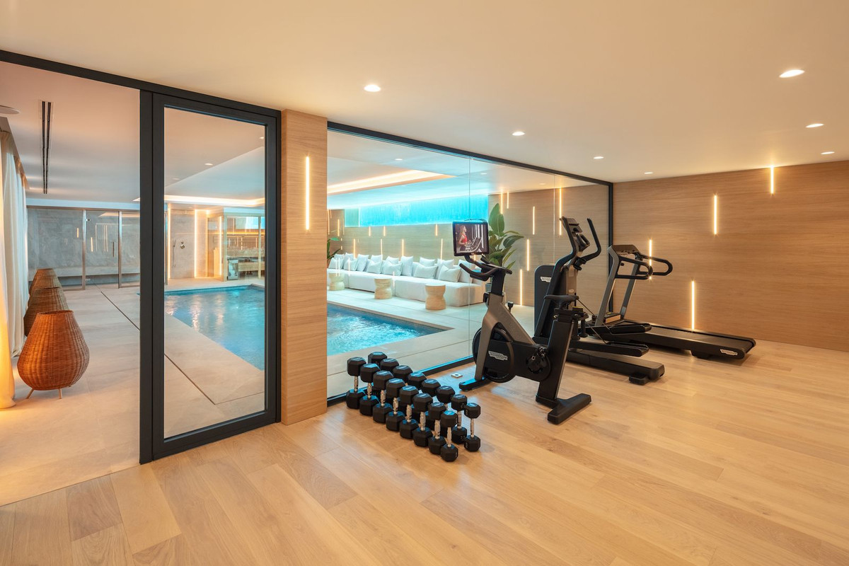 d470ee0b25afeea4d437424a451bde65 - 38