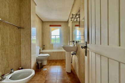 d4ac5926f9fdf12d9fb2f20033f69852 - 18