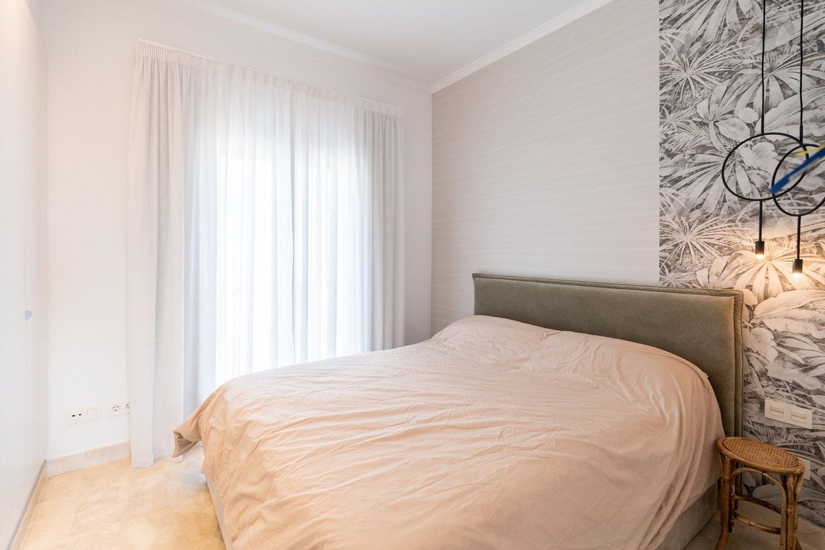 d4caaa33c9b1f0c2a6f5c6d4055b8dbc - 13