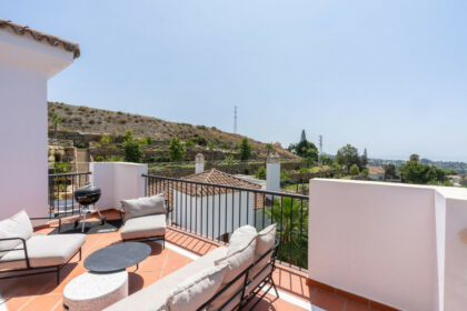 d4caaa33c9b1f0c2a6f5c6d4055b8dbc - 15