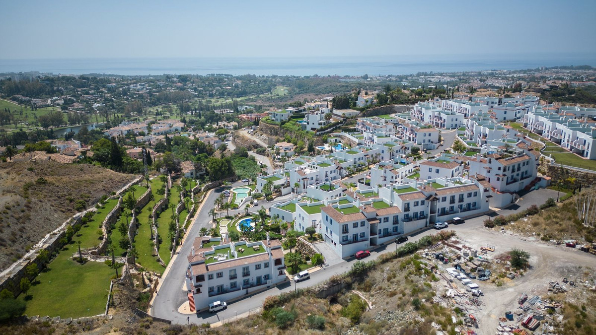 d4caaa33c9b1f0c2a6f5c6d4055b8dbc - 32