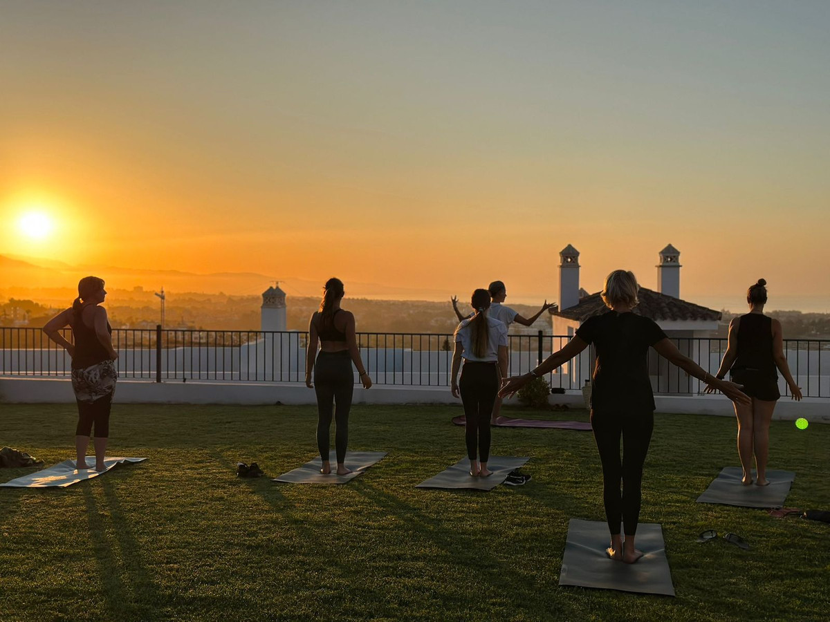 d4caaa33c9b1f0c2a6f5c6d4055b8dbc - 76