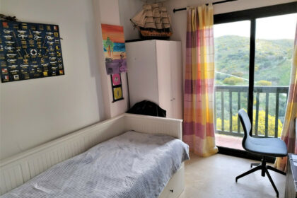 d4d2fd326f1aaed01cf20f5bfa22e65d - 12