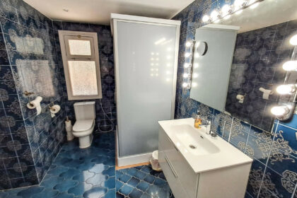 d4d3fd196ea65a92fcd9be1472a67cf8 - 14