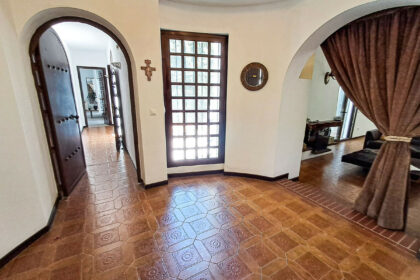 d4d3fd196ea65a92fcd9be1472a67cf8 - 17