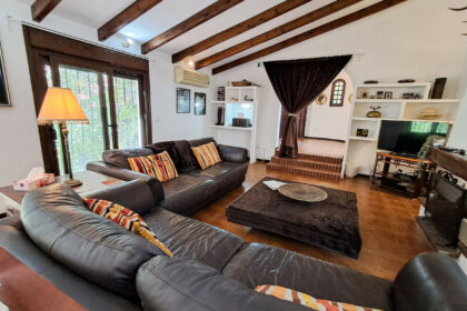 d4d3fd196ea65a92fcd9be1472a67cf8 - 21