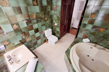 d4d3fd196ea65a92fcd9be1472a67cf8 - 37