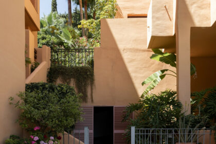 d55ec7dba2a24fd541319abedf754e21 - 33