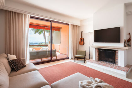 d55ec7dba2a24fd541319abedf754e21 - 7