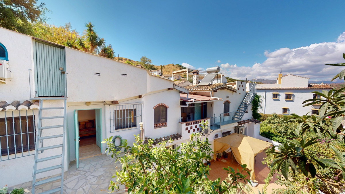 d5675e5985f78ecf72769dc64f7798f0 - 1