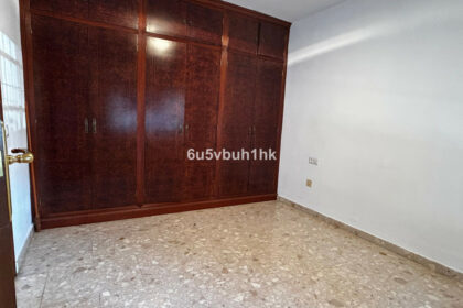 d56baedda2f520d40bb4d47ecee6158c - 15