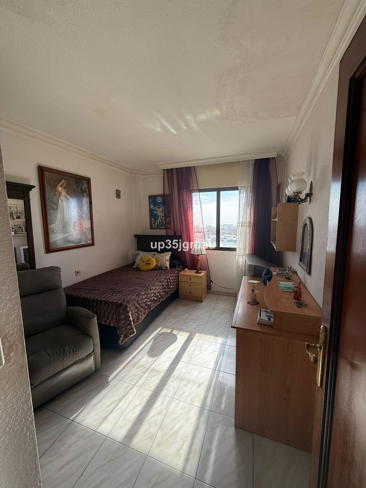 d6f9f527f3a2b74e1b0386fb3ef6884e - 10